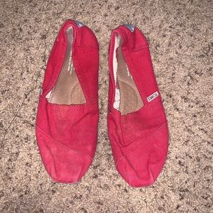Red TOMS